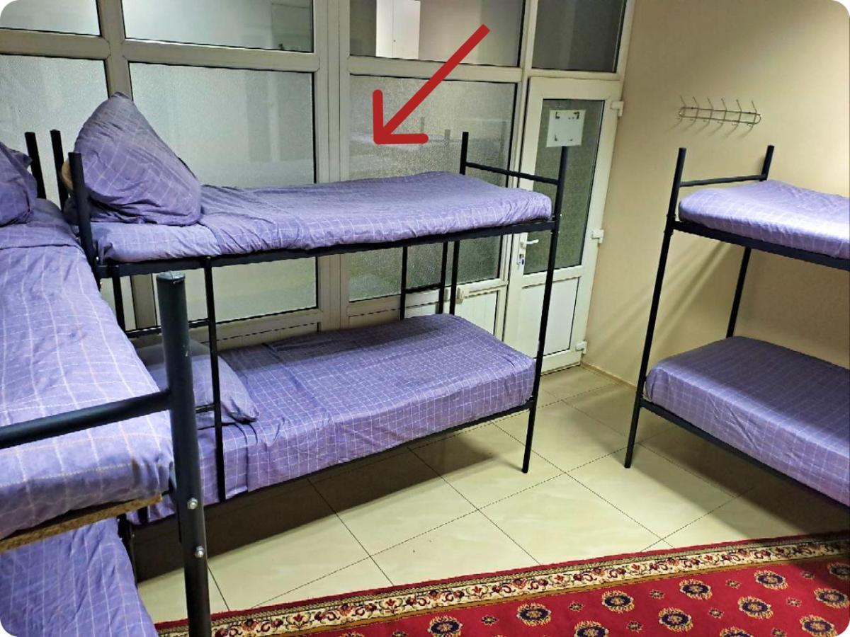 Fox Park Hostel Almaty Ngoại thất bức ảnh