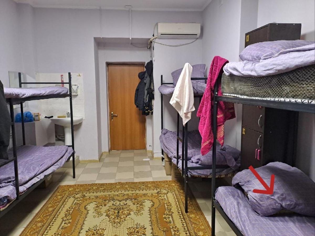 Fox Park Hostel Almaty Ngoại thất bức ảnh